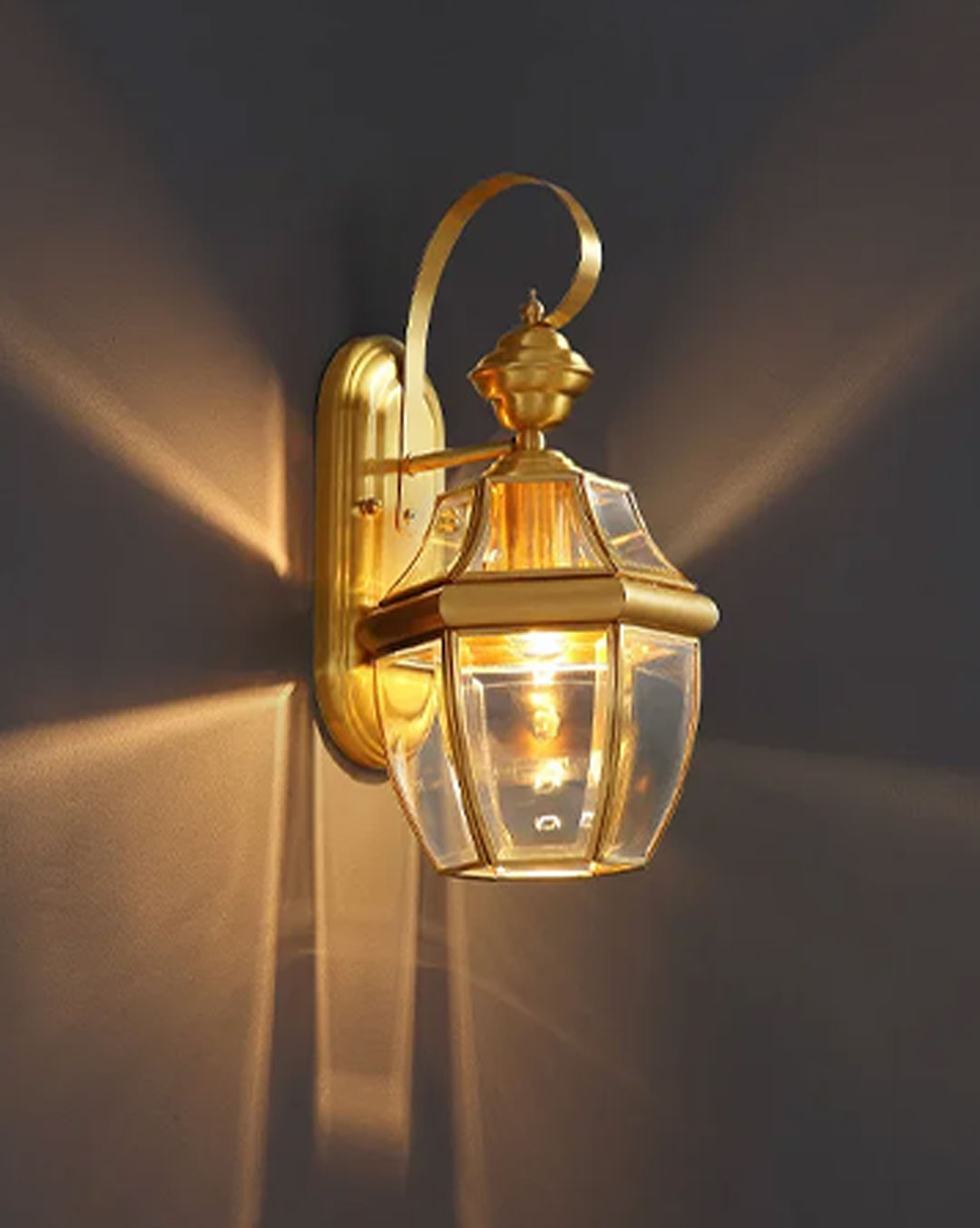 Elfreda Wall Light